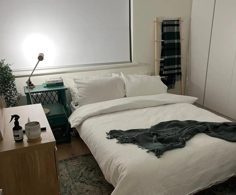 Furnished room with own bathroom