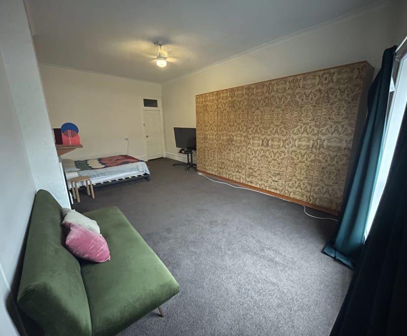 Room for Rent in Lewisham, Sydney 280, Furnished,...