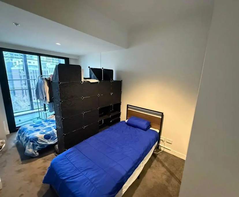 Furnished room in a flatshare