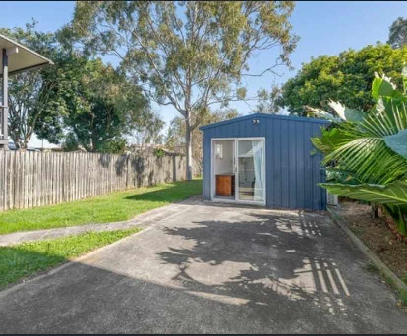 Unfurnished room in a share house