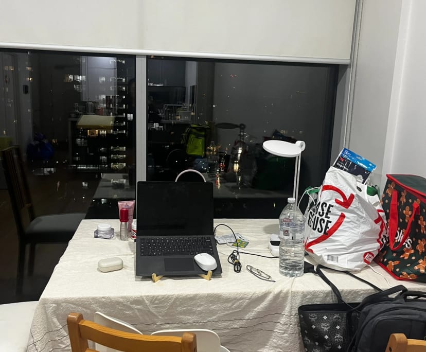 Furnished room in a flatshare
