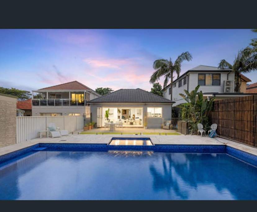 Room in a share house