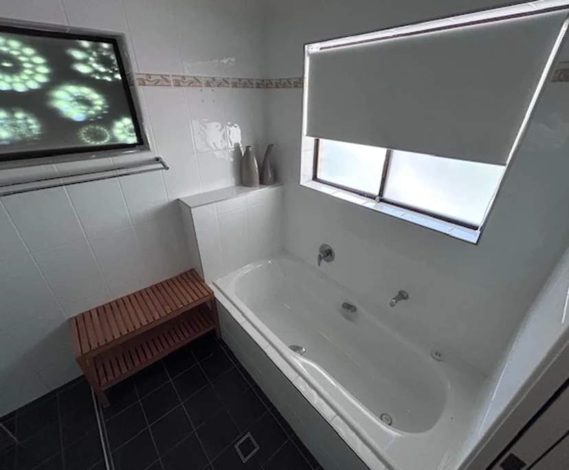 $445, Granny-flat, 1 bathroom, Carseldine QLD 4034