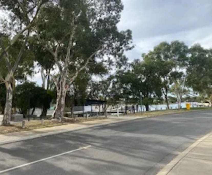 $350, Share-house, 4 bathrooms, South Yunderup WA 6208