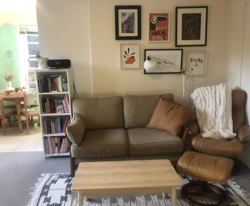 Whole property with 2 rooms for rent