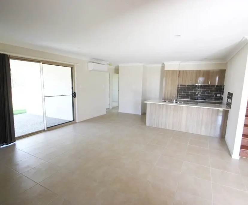 Unfurnished room in a share house
