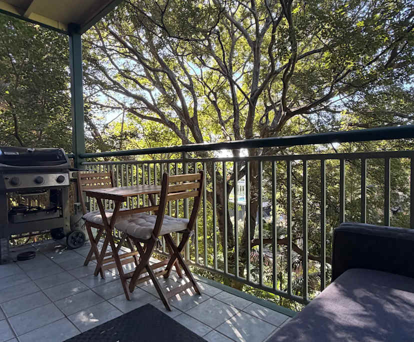 Furnished room in a flatshare