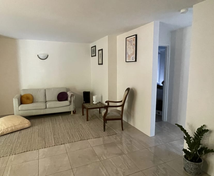 Unfurnished room in a flatshare