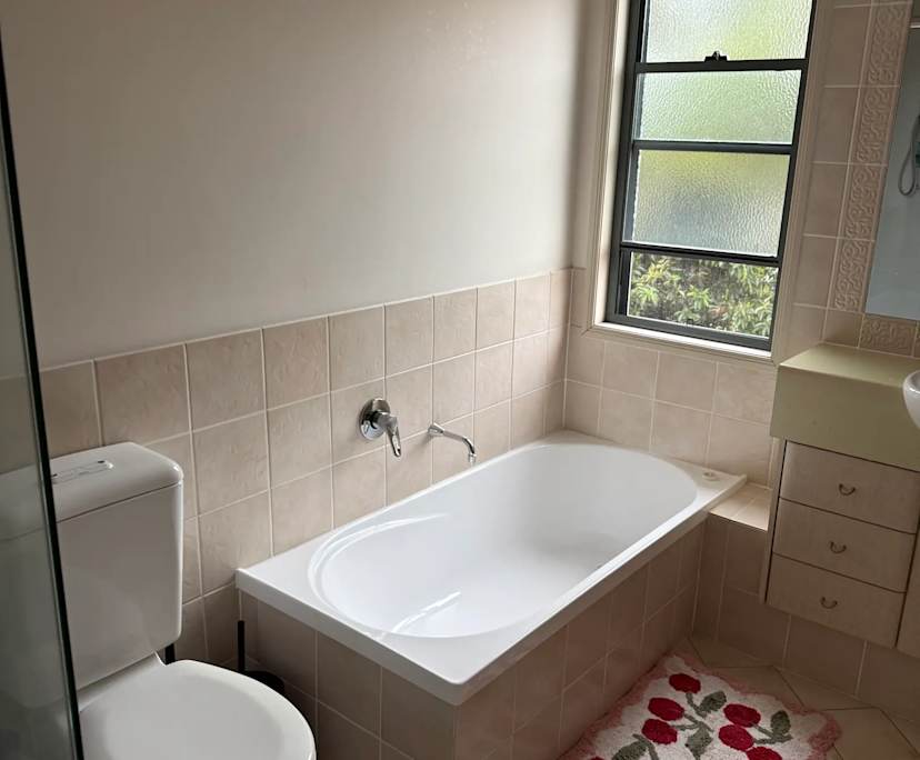 $400, Share-house, 3 bathrooms, Clear Island Waters QLD 4226