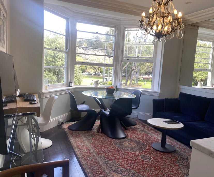 Furnished room in a flatshare