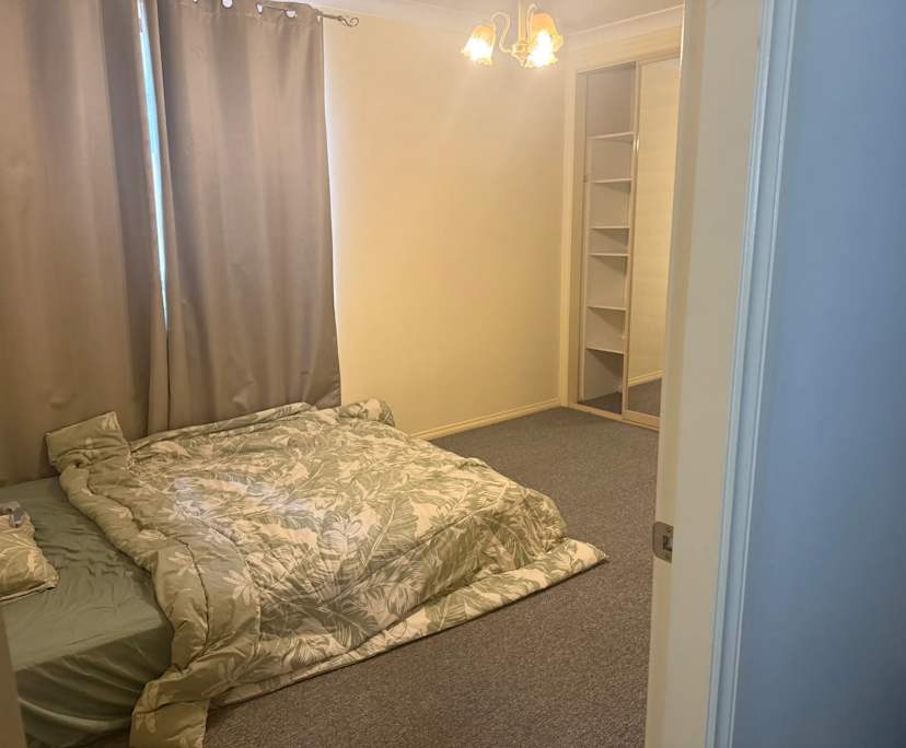 Unfurnished room in a flatshare