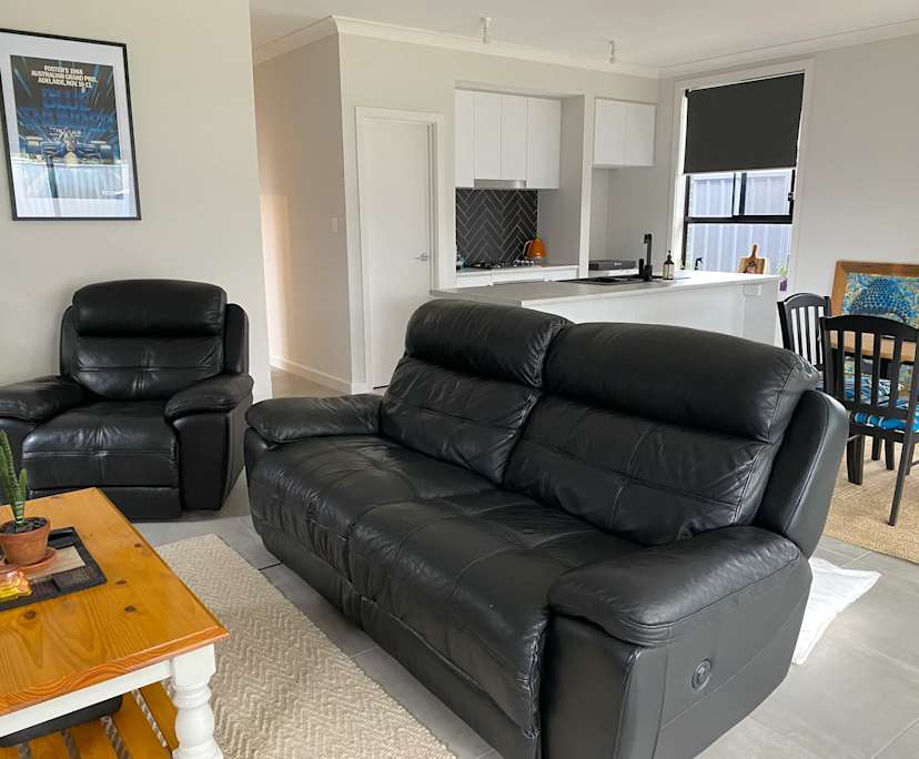 $300, Share-house, 3 bathrooms, Ridgehaven SA 5097