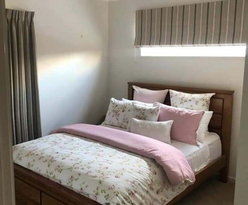 Unfurnished room in a share house