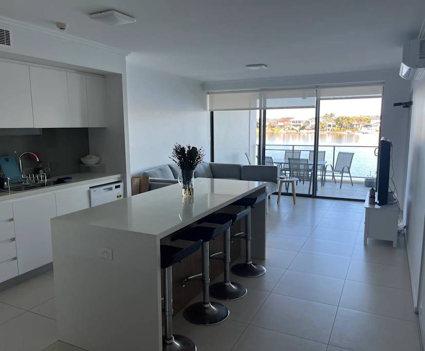 $450, Flatshare, 3 bathrooms, Varsity Lakes QLD 4227