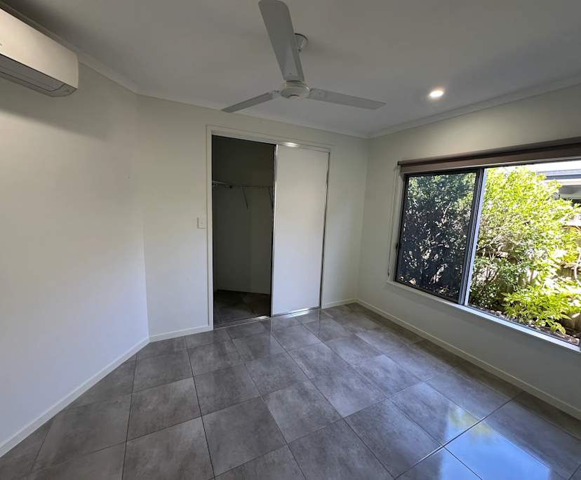 Unfurnished room with own bathroom