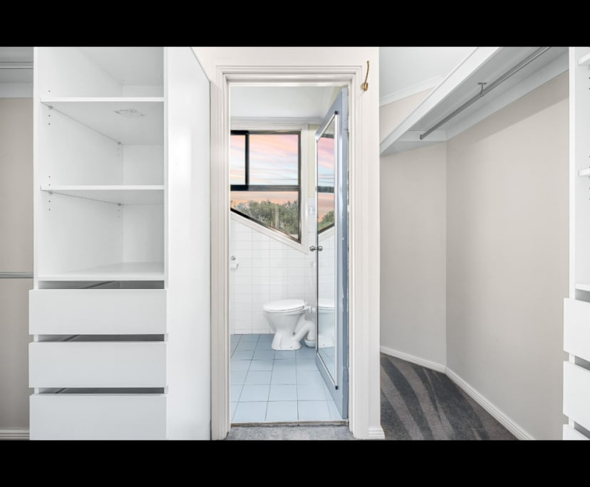 Unfurnished room in a share house