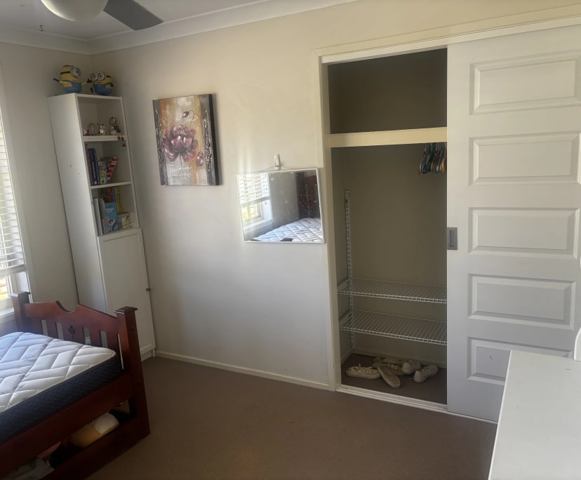 Furnished room in a share house