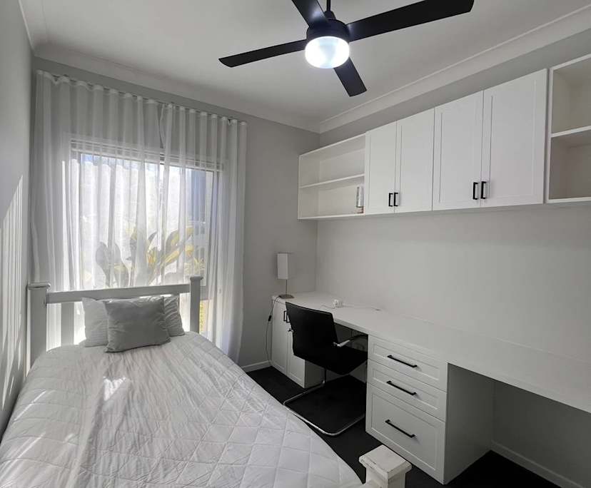 $265, Share-house, 6 bathrooms, Molendinar QLD 4214