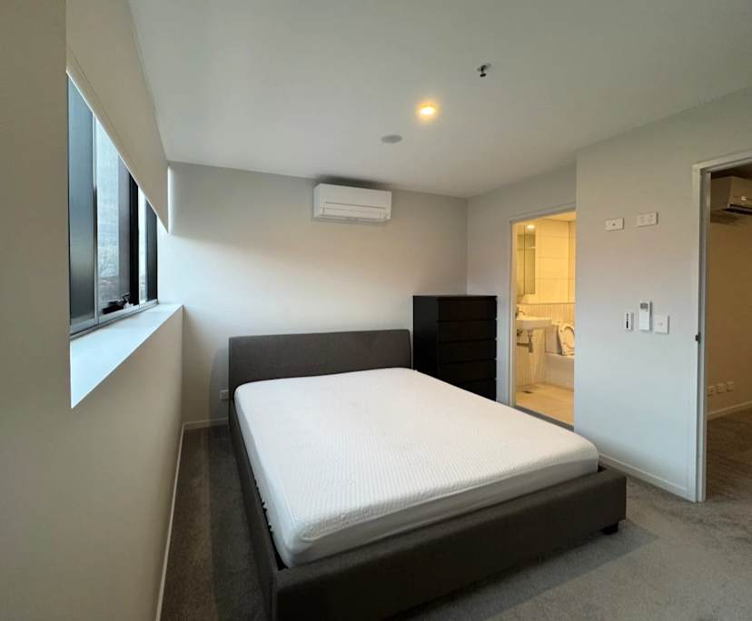 Room with ensuite in a share house