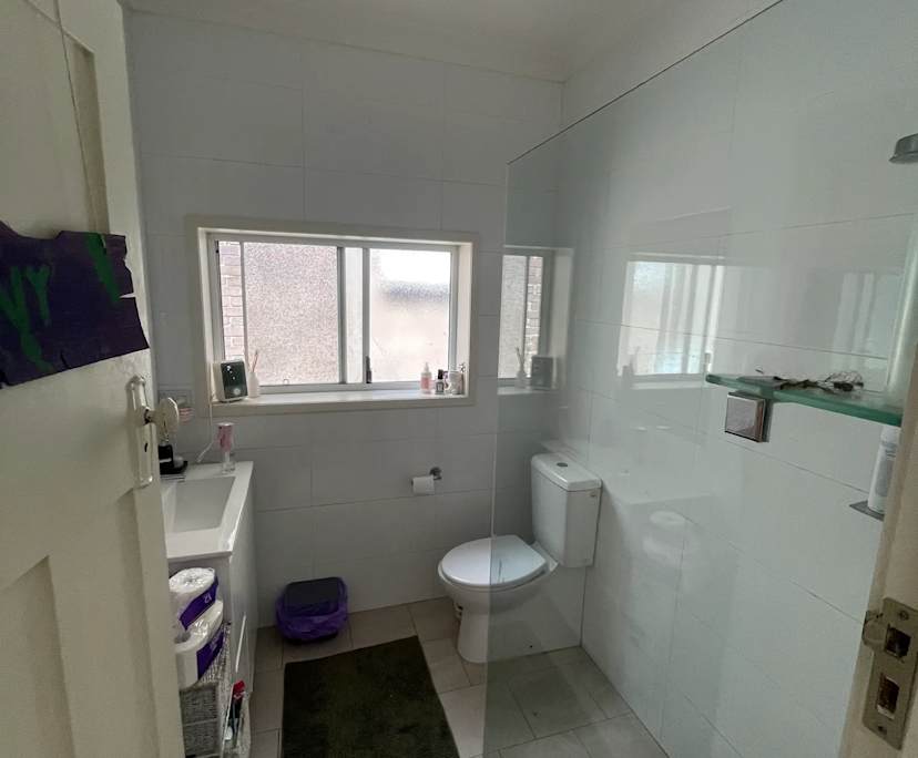 Unfurnished room in a share house