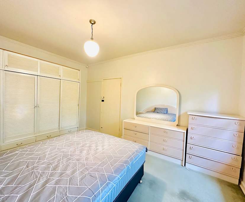 propertyImage