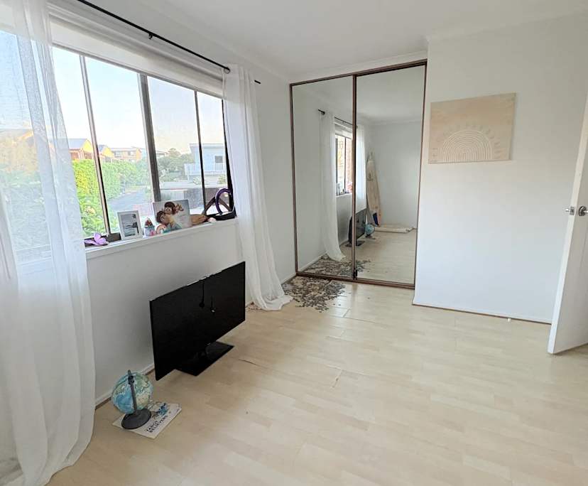 Unfurnished room in a share house