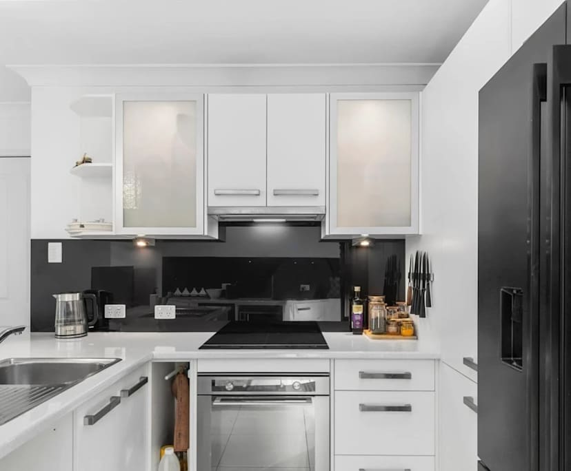 Unfurnished room in a flatshare