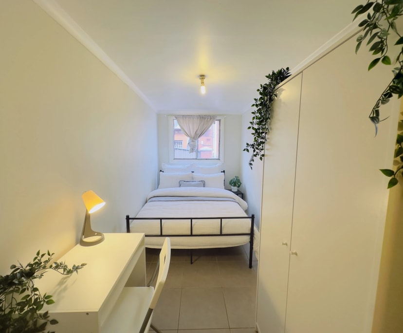 Furnished room in a share house