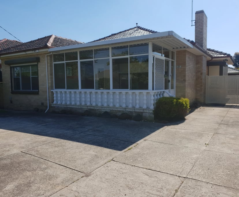Whole property with 3 rooms for rent