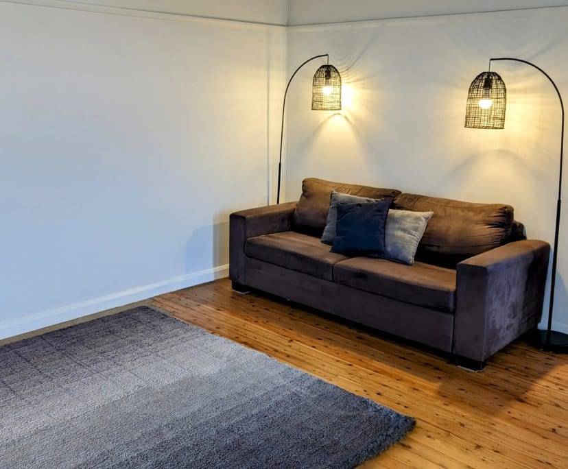 Room for Rent in Warners Bay, Newcastle 340, Flex...