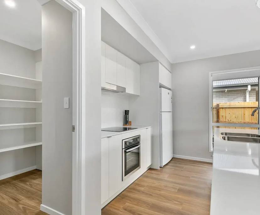 $310, Share-house, 3 bathrooms, Logan Reserve QLD 4133