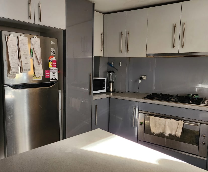 Furnished room in a flatshare