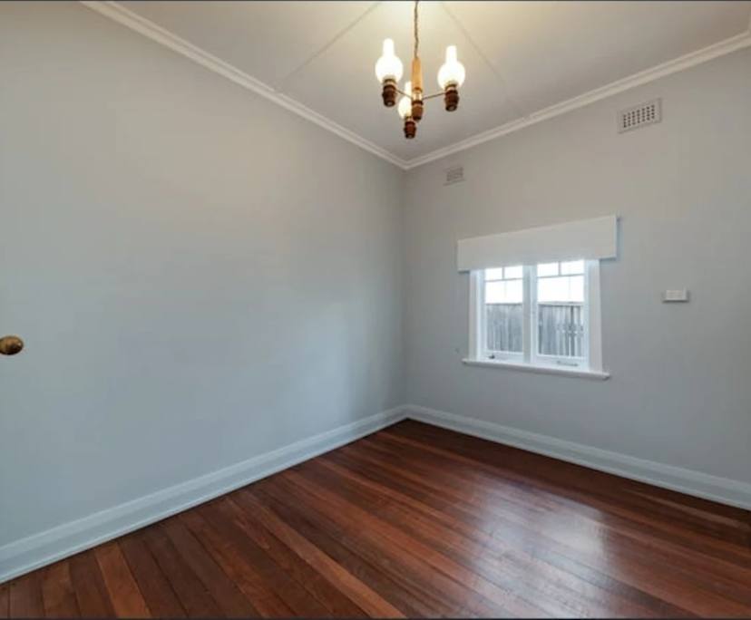 Unfurnished room in a share house