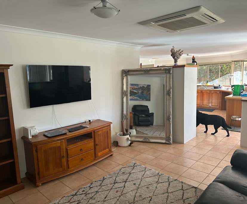 Room in a share house