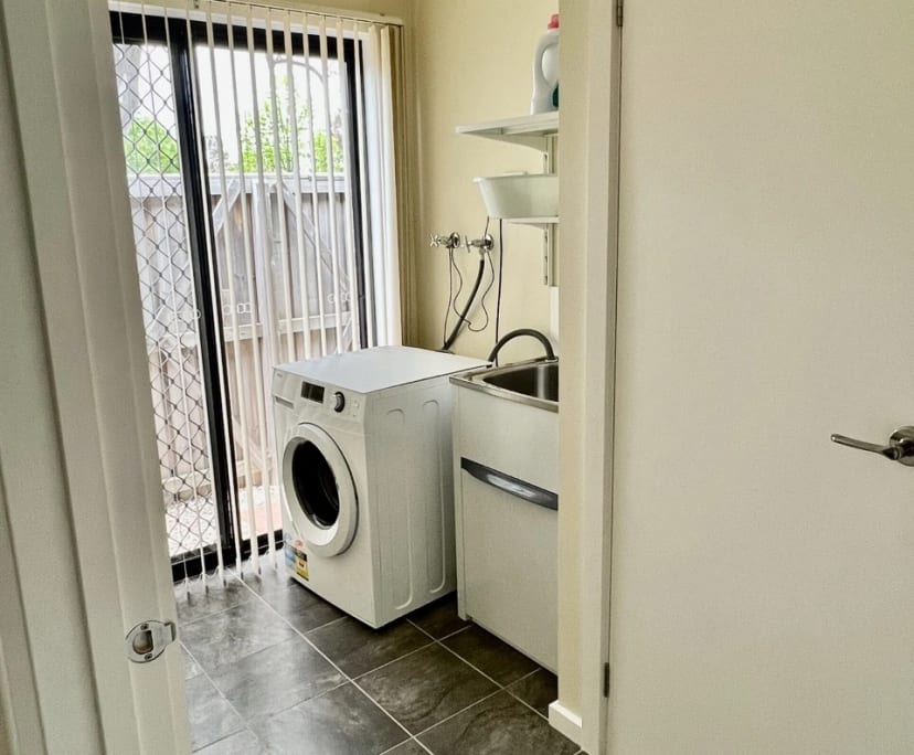$200, Share-house, 4 bathrooms, South Morang VIC 3752