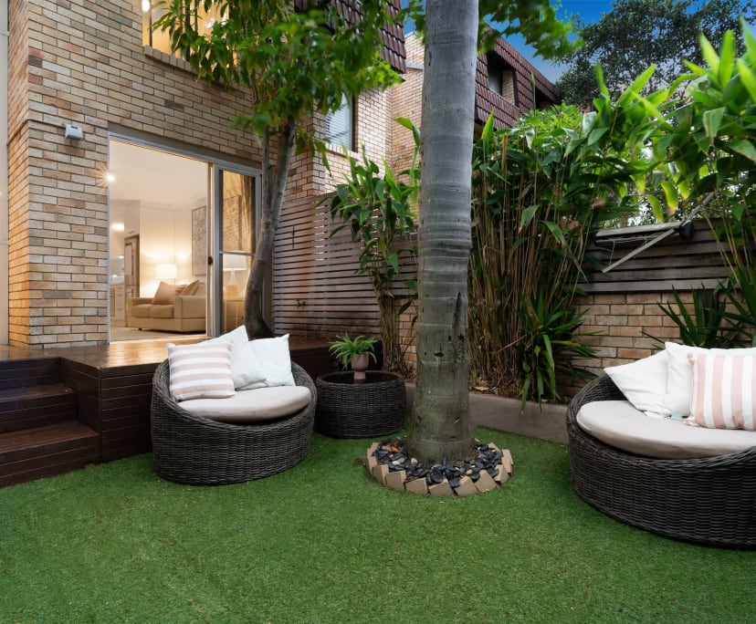 Whole property with 2 rooms for rent