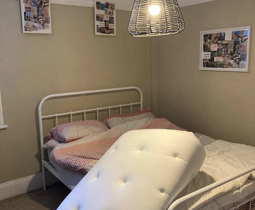 Unfurnished room in a share house