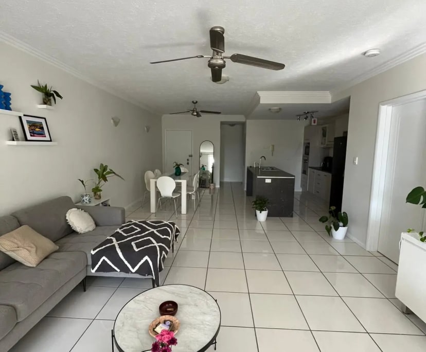 $325, Flatshare, 3 bathrooms, Cairns North QLD 4870