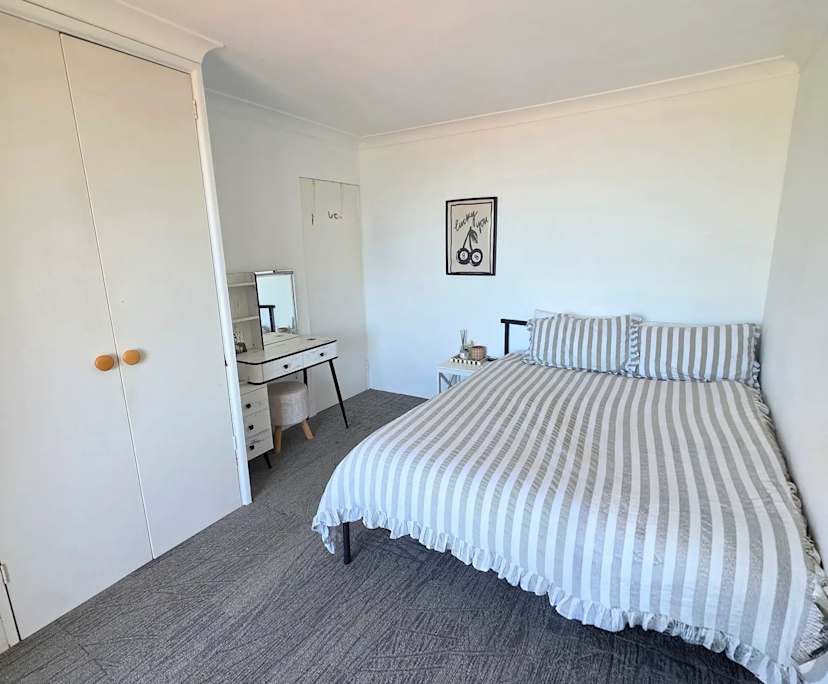 Furnished room with own bathroom