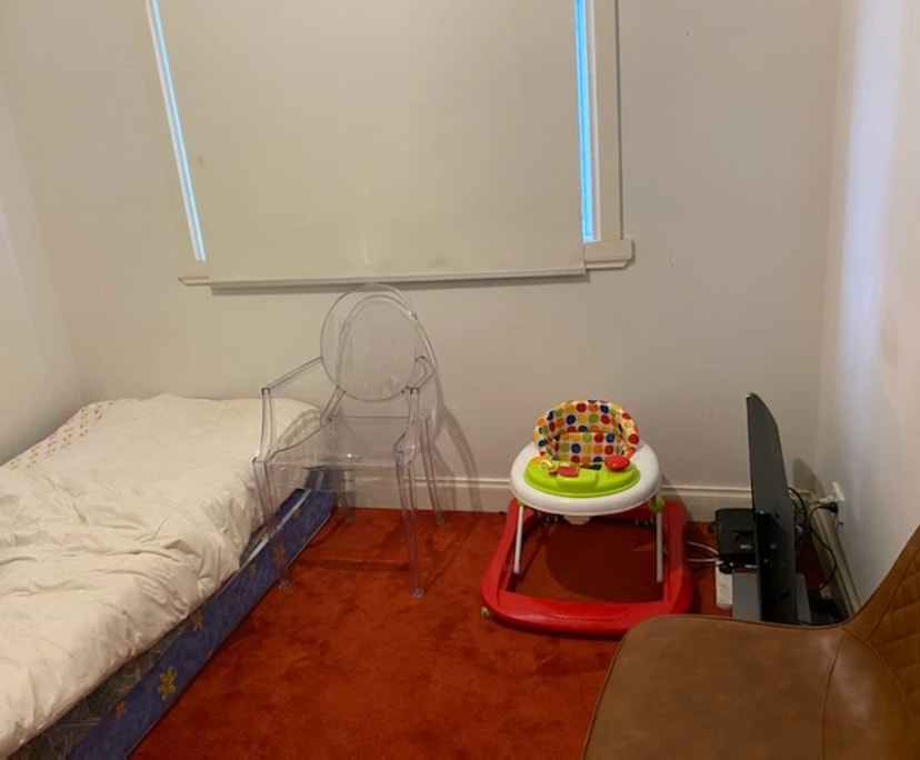 $300, Student-accommodation, 2 rooms, Sydenham VIC 3037, Sydenham VIC 3037