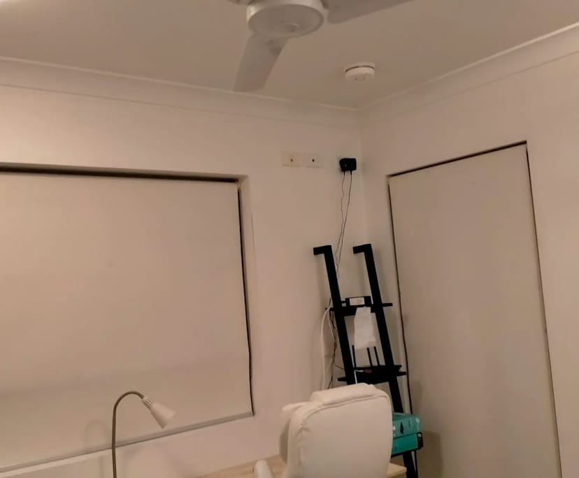 $285, Flatshare, 4 bathrooms, Labrador QLD 4215