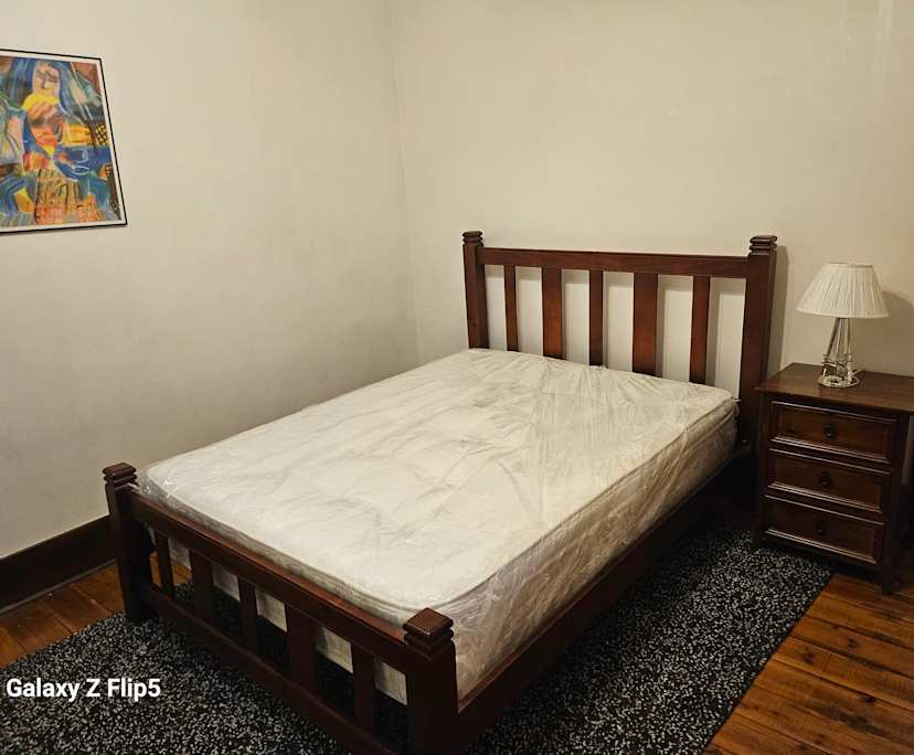 Room in a share house