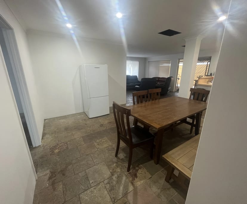 $300, Share-house, 4 bathrooms, Ballajura WA 6066