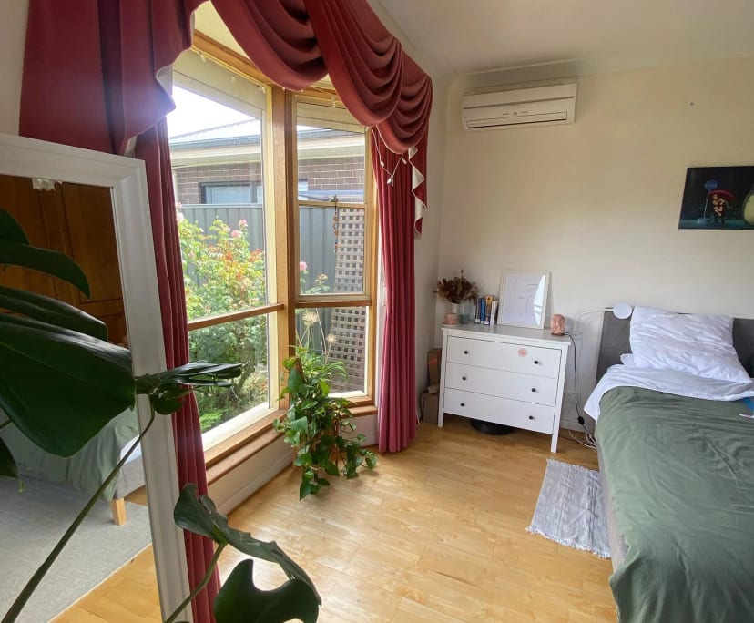 2 Rooms for Rent in Melrose Park, Adelaide 18021...