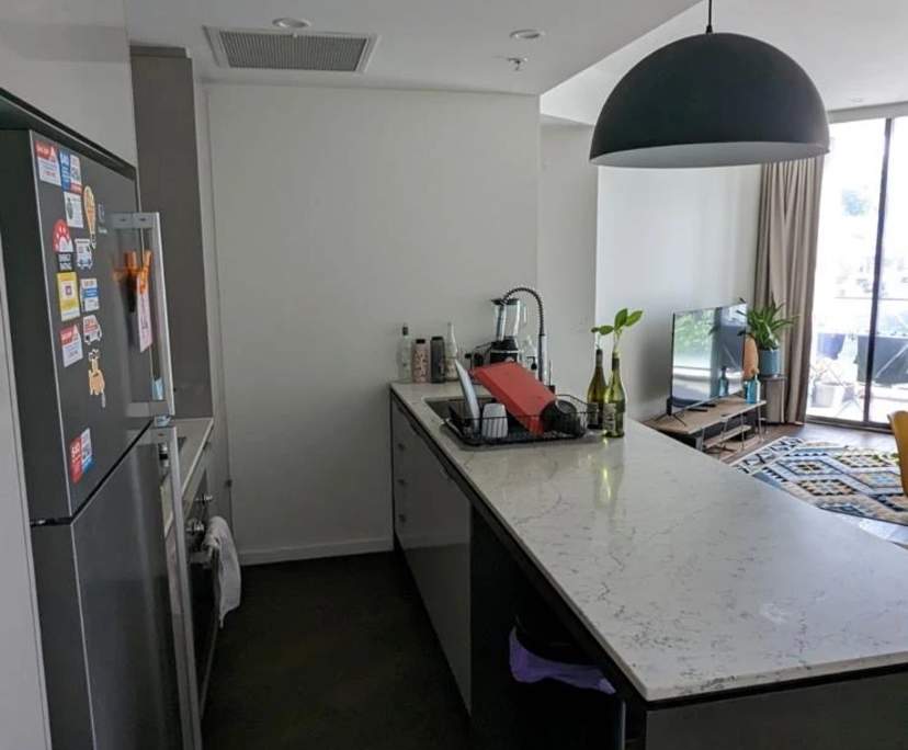 Furnished room with ensuite in a flatshare