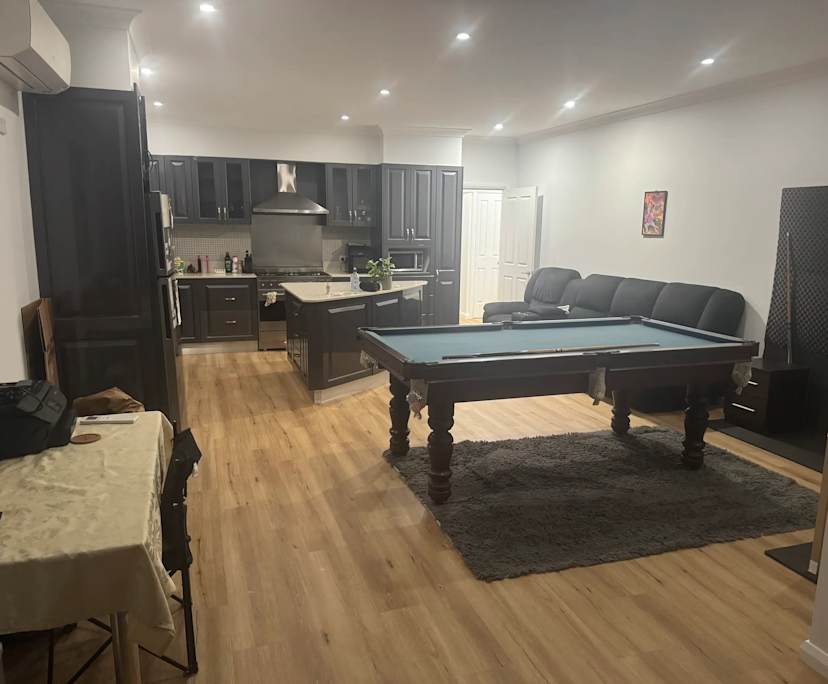 Unfurnished room in a share house