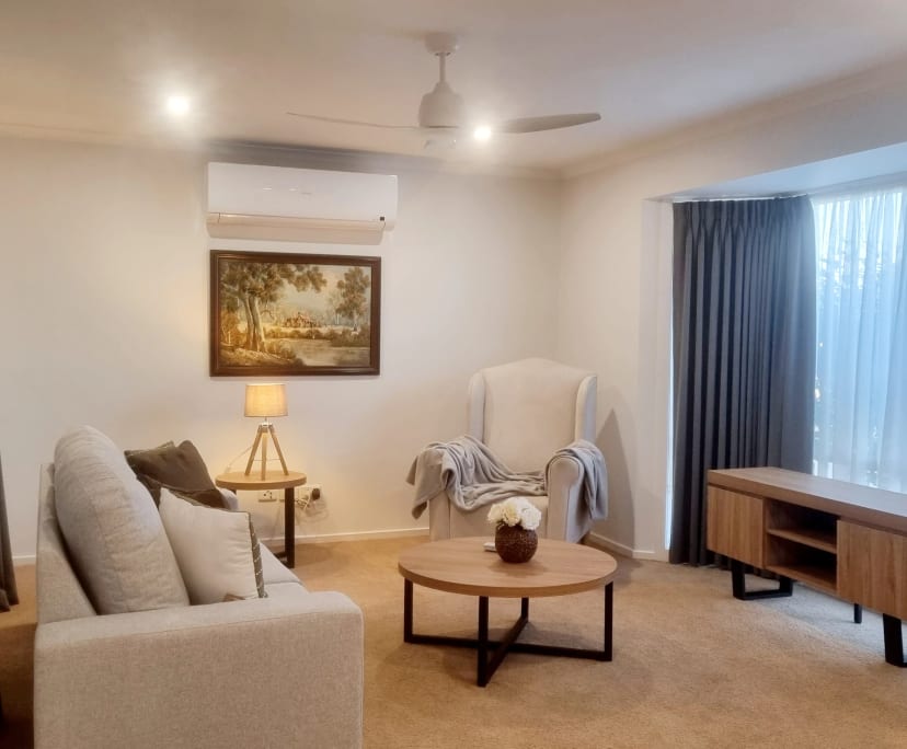 Furnished room in a share house