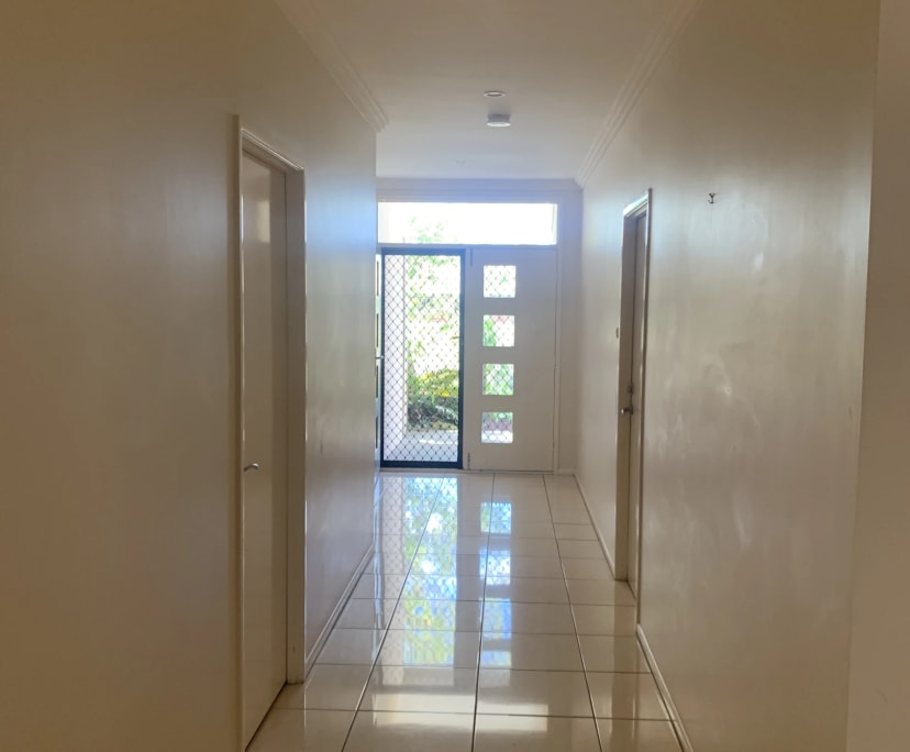 $215, Share-house, 4 bathrooms, Parrearra QLD 4575