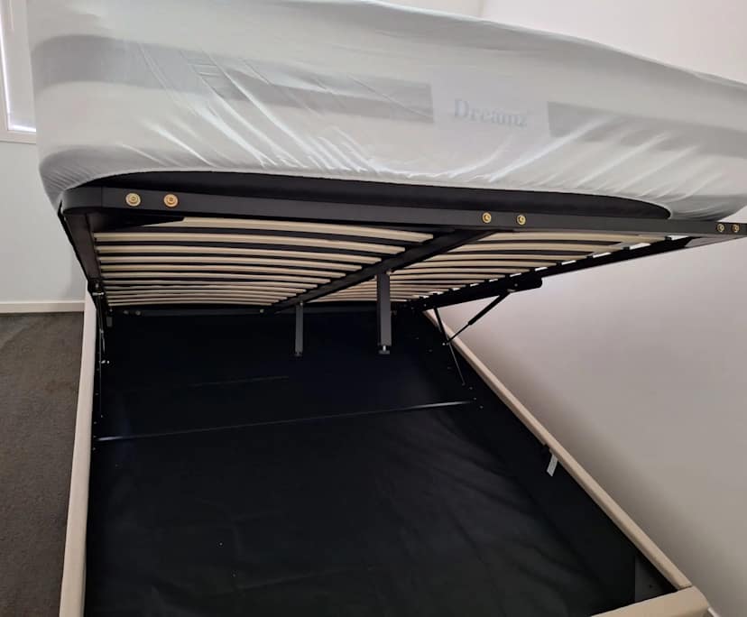 $295, Share-house, 3 bathrooms, Goodna QLD 4300