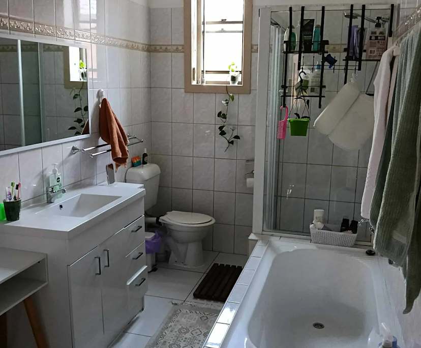$250, Share-house, 3 bathrooms, Mayfield NSW 2304